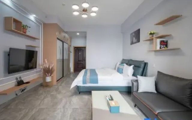 Zhuzhou Tianze Art Apartment (Hongqi Square)
