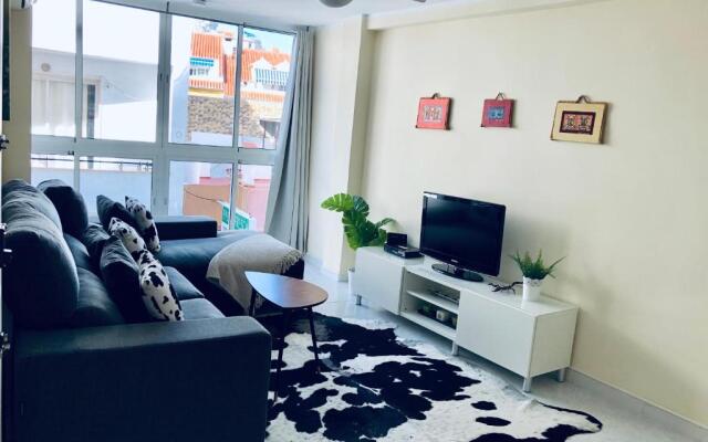 Beautiful modern apartment 100m from the sea