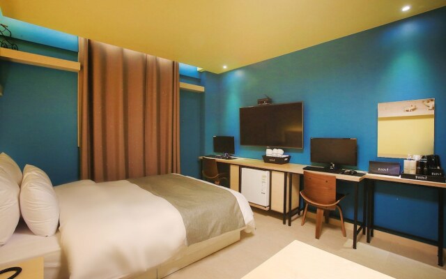 Hotel Form