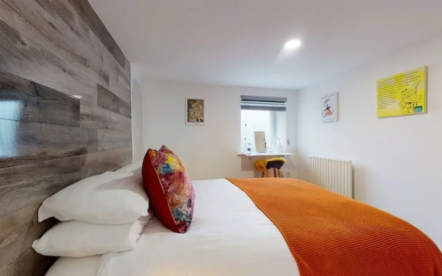 Beautiful Georgian Duplex