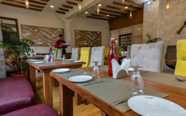 Hotel Snowcrests Manor