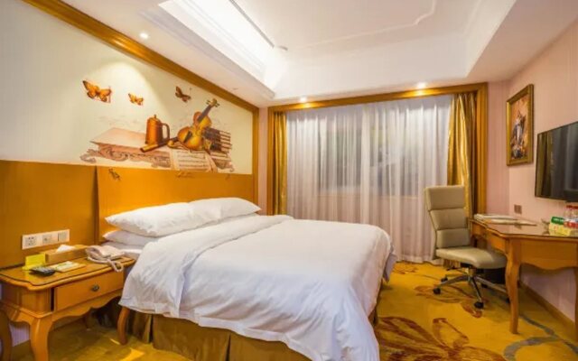 Vienna Hotel (Shanghai Songjiang Mall Miaoqian Street)
