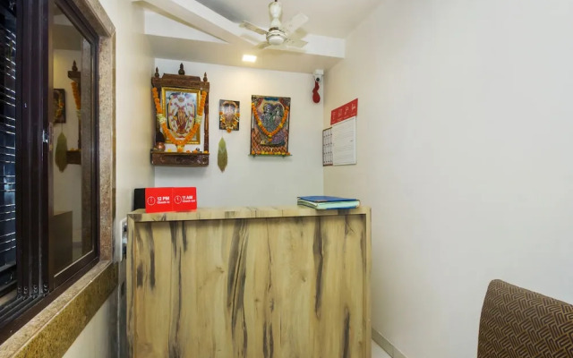 OYO 22918 Hotel Sadanand Mourya Lodging And Boarding