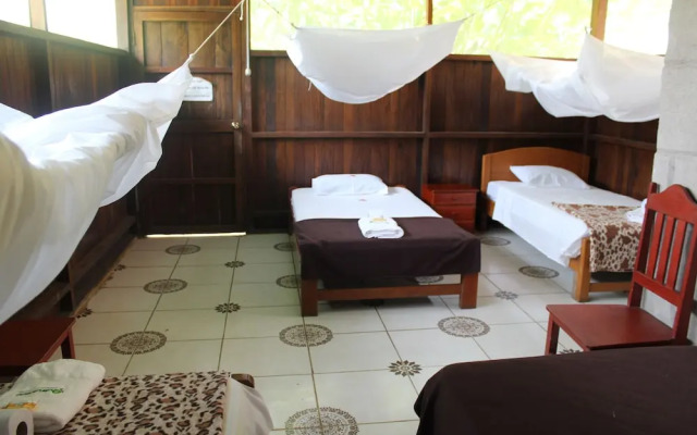 Paradise Amazon Lodge & Adventure