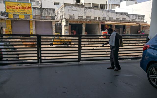 Hotel Sri Ram Grand
