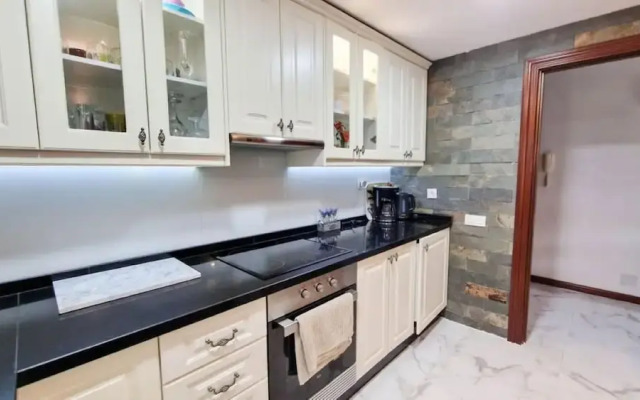 Cozy Seaside Apartment in Manilva