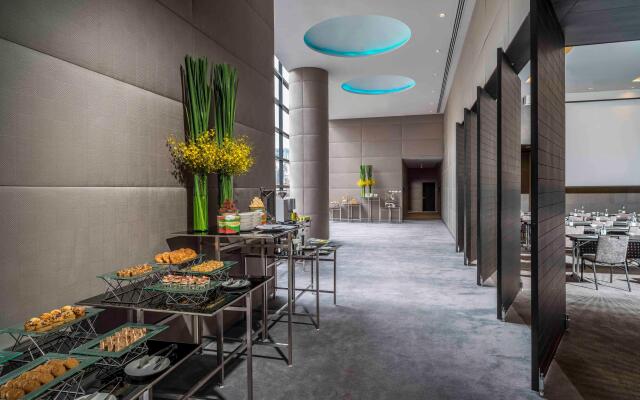 Holiday Inn Bangkok Sukhumvit by IHG