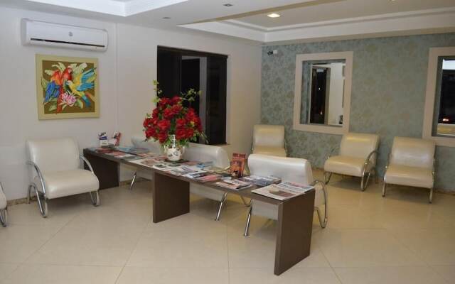 Hotel Real