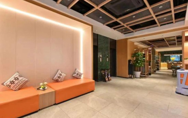 True Go Hotel (Beijing Summer Palace)