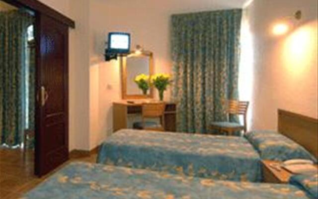 Hotel Noy