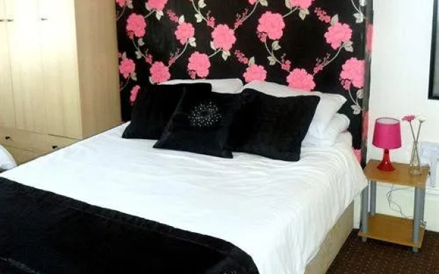 New Derina Hotel