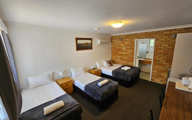 Hunter Valley Motel – Guest Rooms – Cessnock