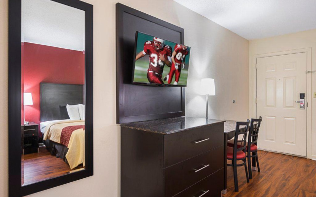 Red Roof Inn & Suites Scottsboro