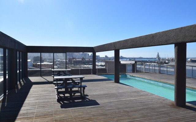 Modern 2 Bedroom Apartment in Cape Town