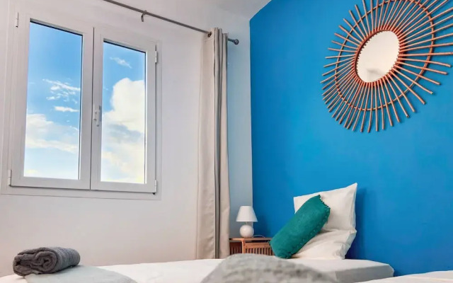 Crystal Beach Suite