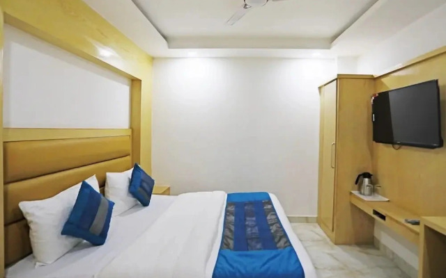 Hotel Kuber International