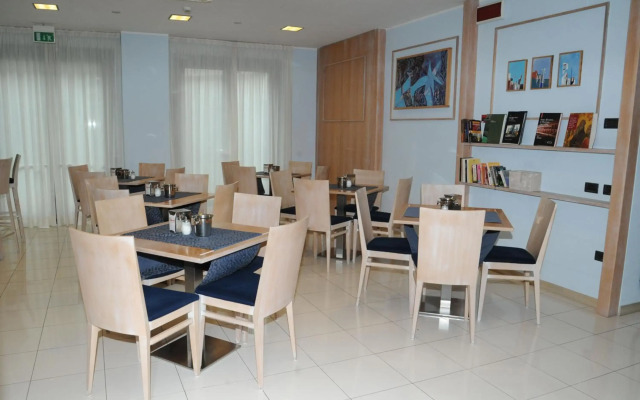 Hotel Chiaraluna