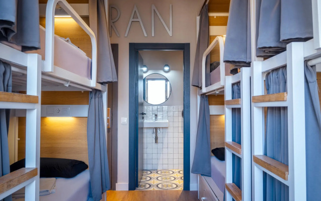 Factory Hostels Barcelona