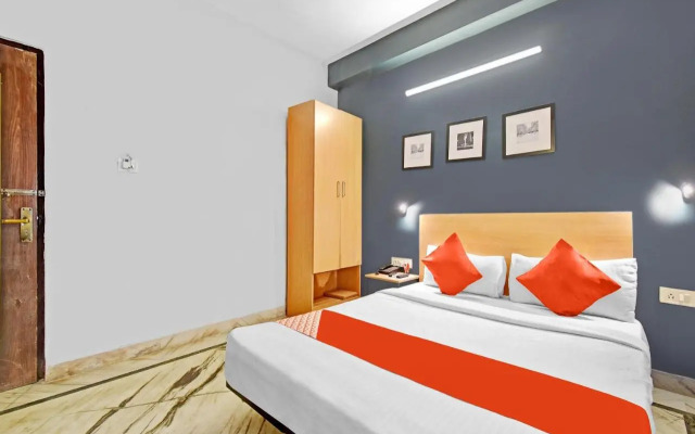 OYO 82317 Amaris Stay Hub