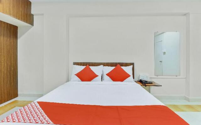 OYO Flagship 44951 Chaitanya