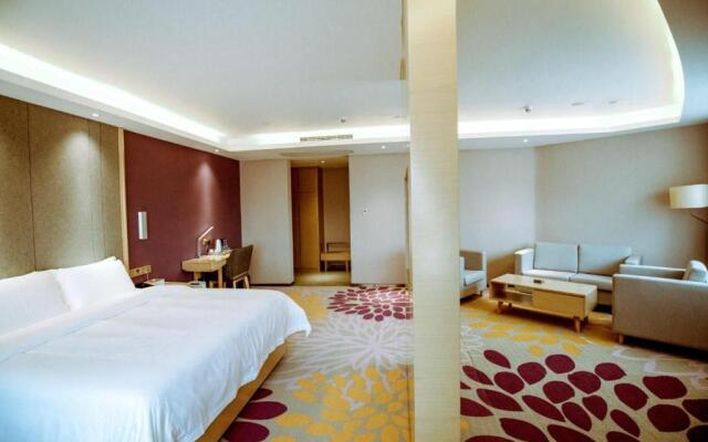 Lavande Hotels·Gaozhou Xiantai Bridge