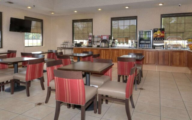 Comfort Inn Marion near Downtown & Blue Ridge PKWY