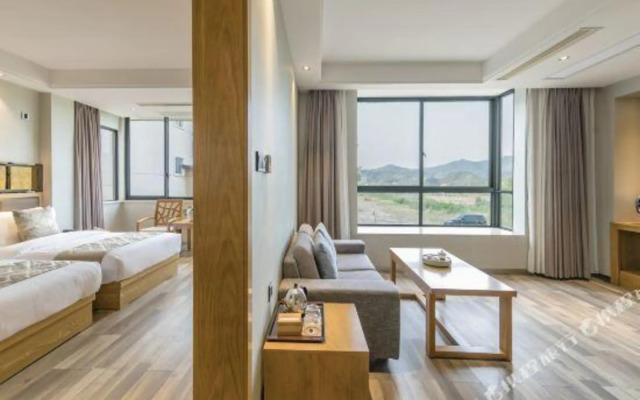 Wuyishan Seclusion Inn