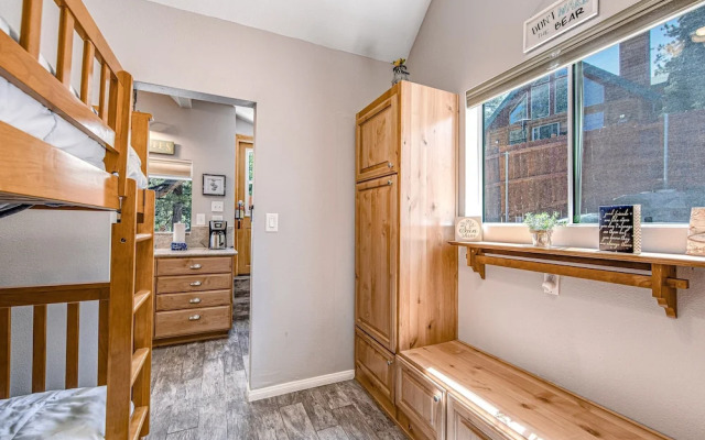 Castle Rock Cabin #178