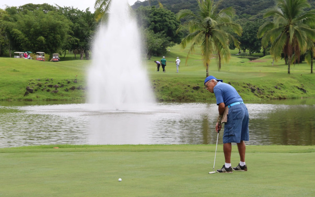 Summit Rainforest & Golf Resort