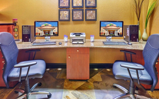 Holiday Inn Express McComb by IHG