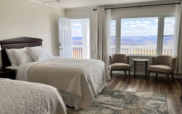 Whitcomb Summit Retreat