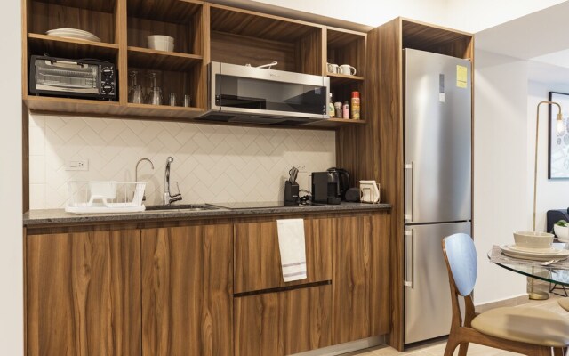 Casai Roma 2 BR Stylish Condo