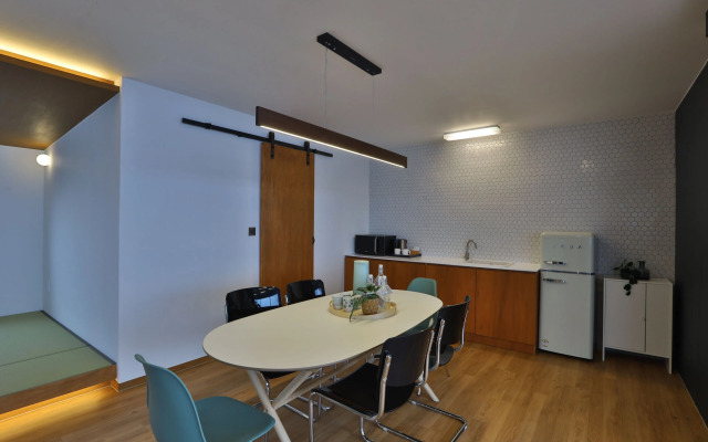 Hotel 701