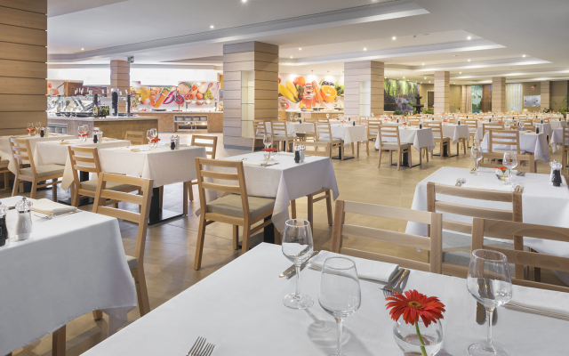 Elba Lanzarote Royal Village Resort