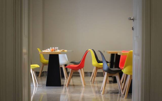 Be Italian Flat Piazza Bovio 22