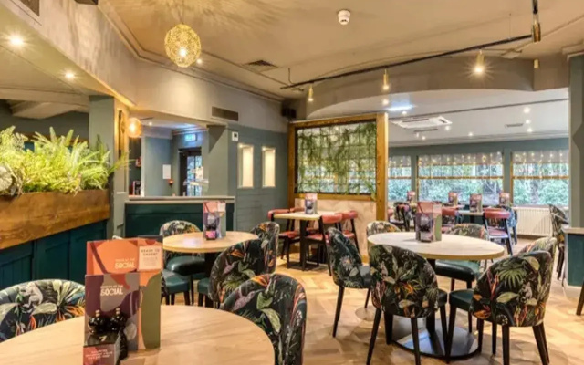 Premier Inn Glasgow Airport