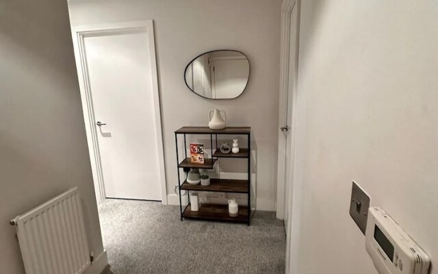 Cosy, Comfy 2 Bed Apartment Canary Wharf