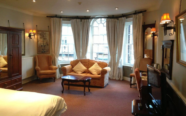 The Swan Tarporley