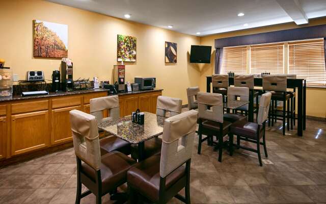 Best Western Dallas Inn & Suites