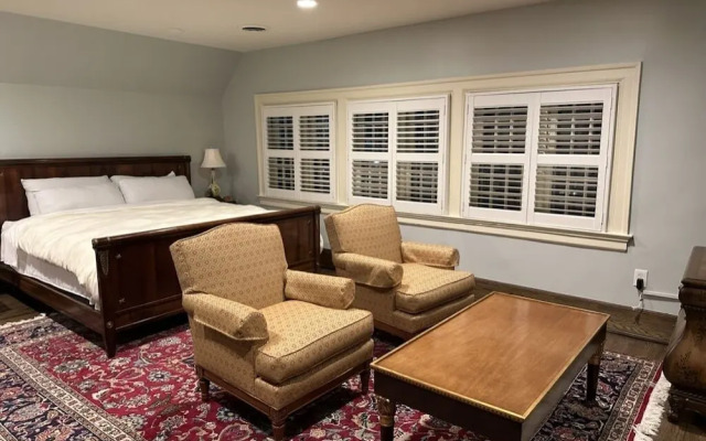 Frederick Stearns House Historic Inn