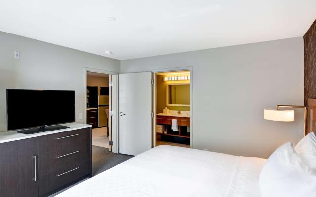 Home2 Suites by Hilton Green Bay