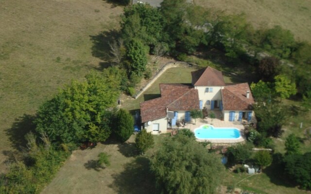 Studio in Pouydraguin, With Pool Access and Terrace