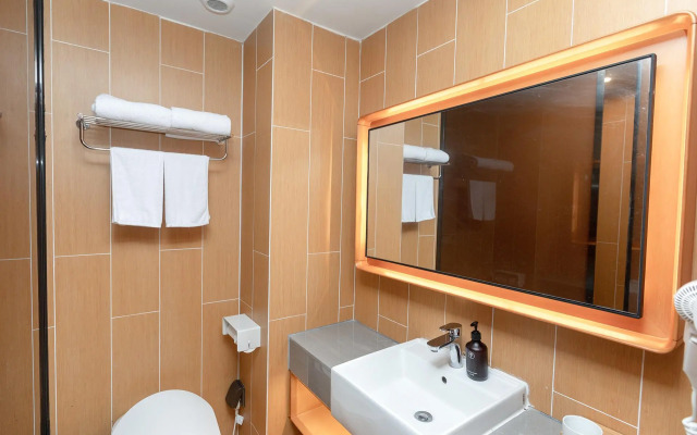 Ji Hotel Shenzhen Shennan Aveue Huaqiang Branch
