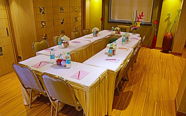 Oriental Residency Hotel