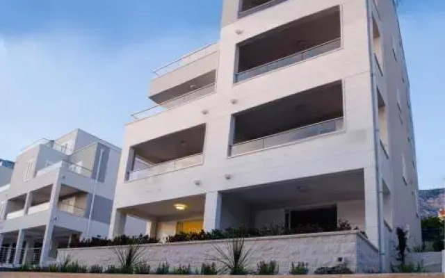 Apartments Ban
