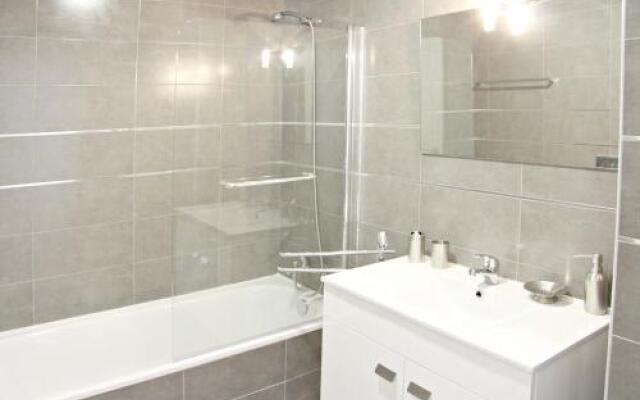 Cais Waterfront Holiday Apartments