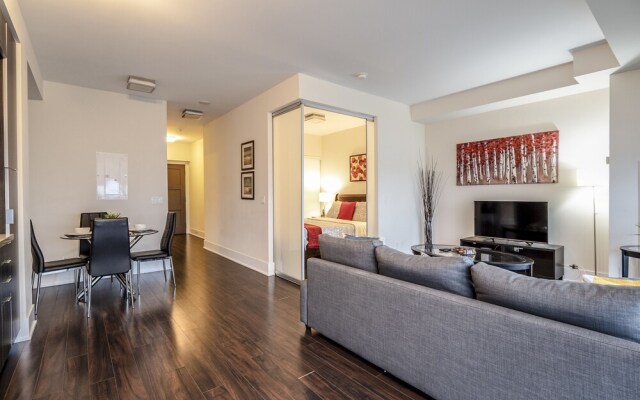 Galaxy Suites 300 Front Unit 3003