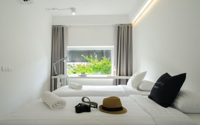 Everyday Sunday Social Hostel