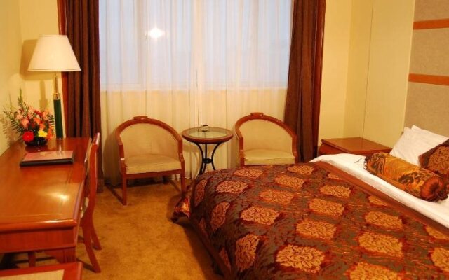 Ningbo World Hotel