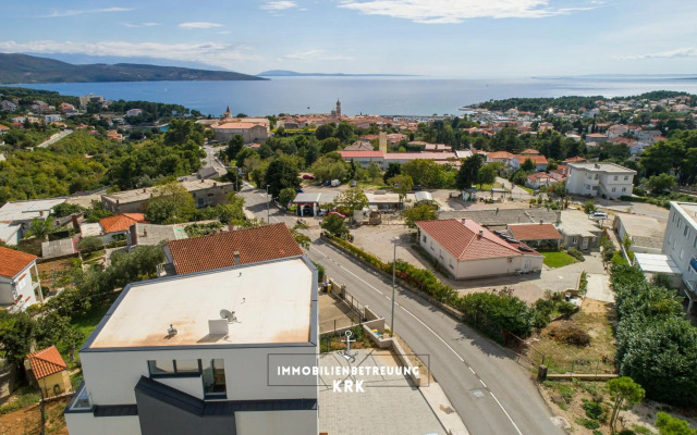 Penthouse Seaview Emilia